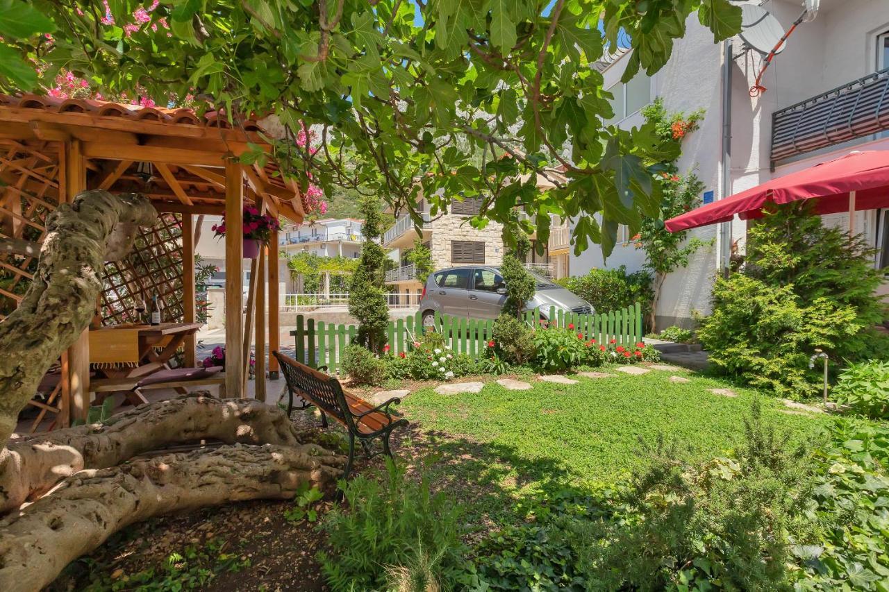 Apartmani Luna Baška Voda Exterior foto