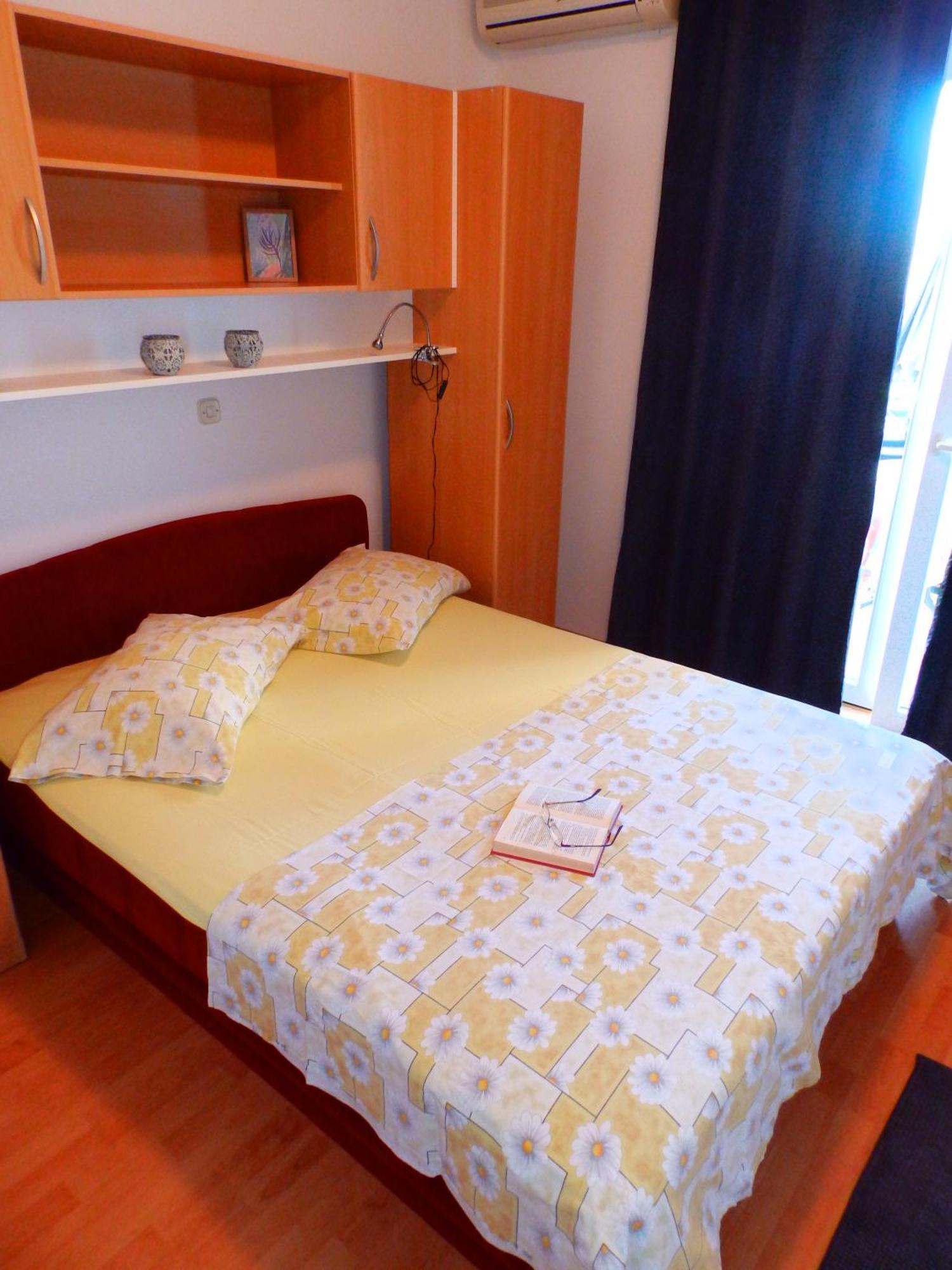 Apartmani Luna Baška Voda Habitación foto