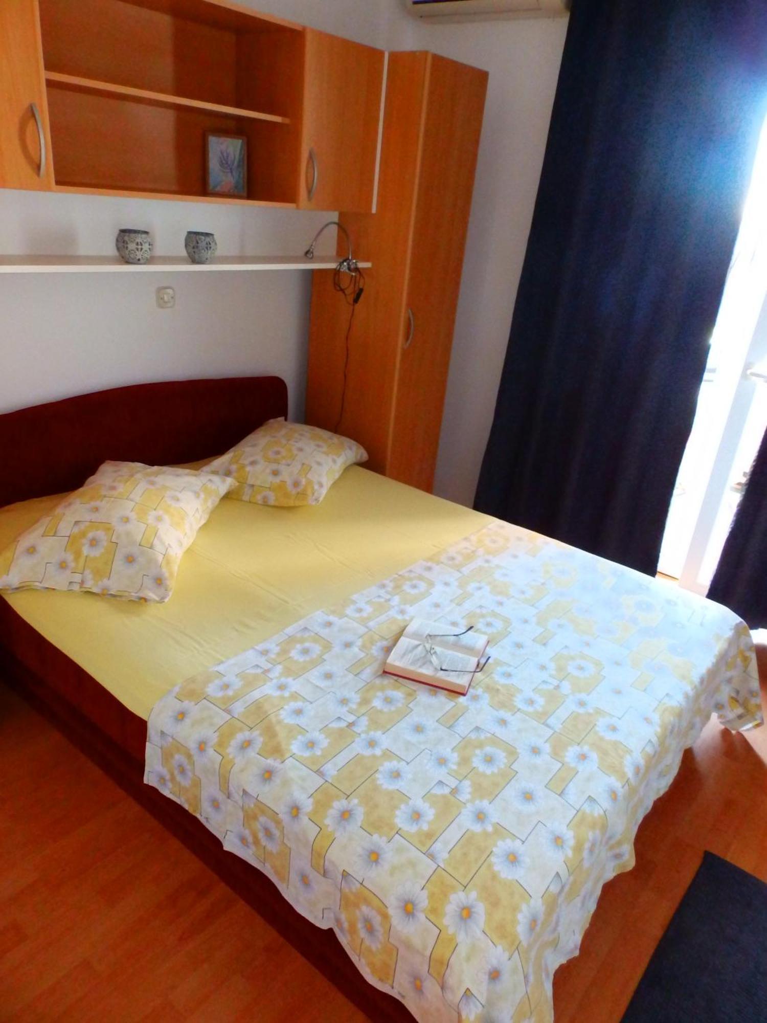 Apartmani Luna Baška Voda Habitación foto
